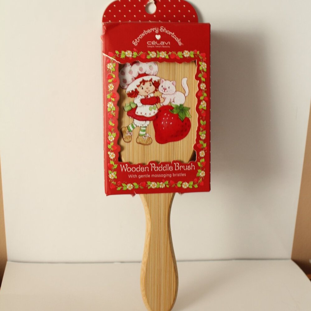 Strawberry Shortcake Wooden Paddle Brush Calavi